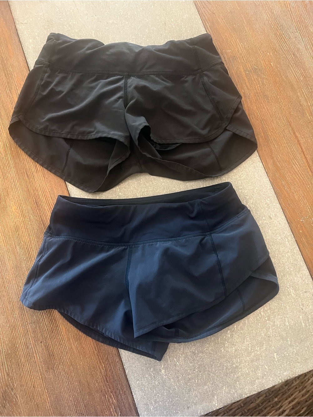 lululemon athletica Women's Athletic Shorts - Black & Navy